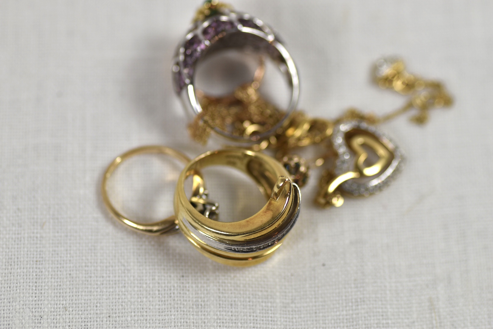 K18、Pt850の指輪とネックレスを狭山市のお客様からお買取させていただきました！価格相場はどのくらい？