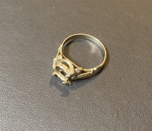 ホワイトゴールド(K14WG,14金)の指輪をお買取！価格の相場は？