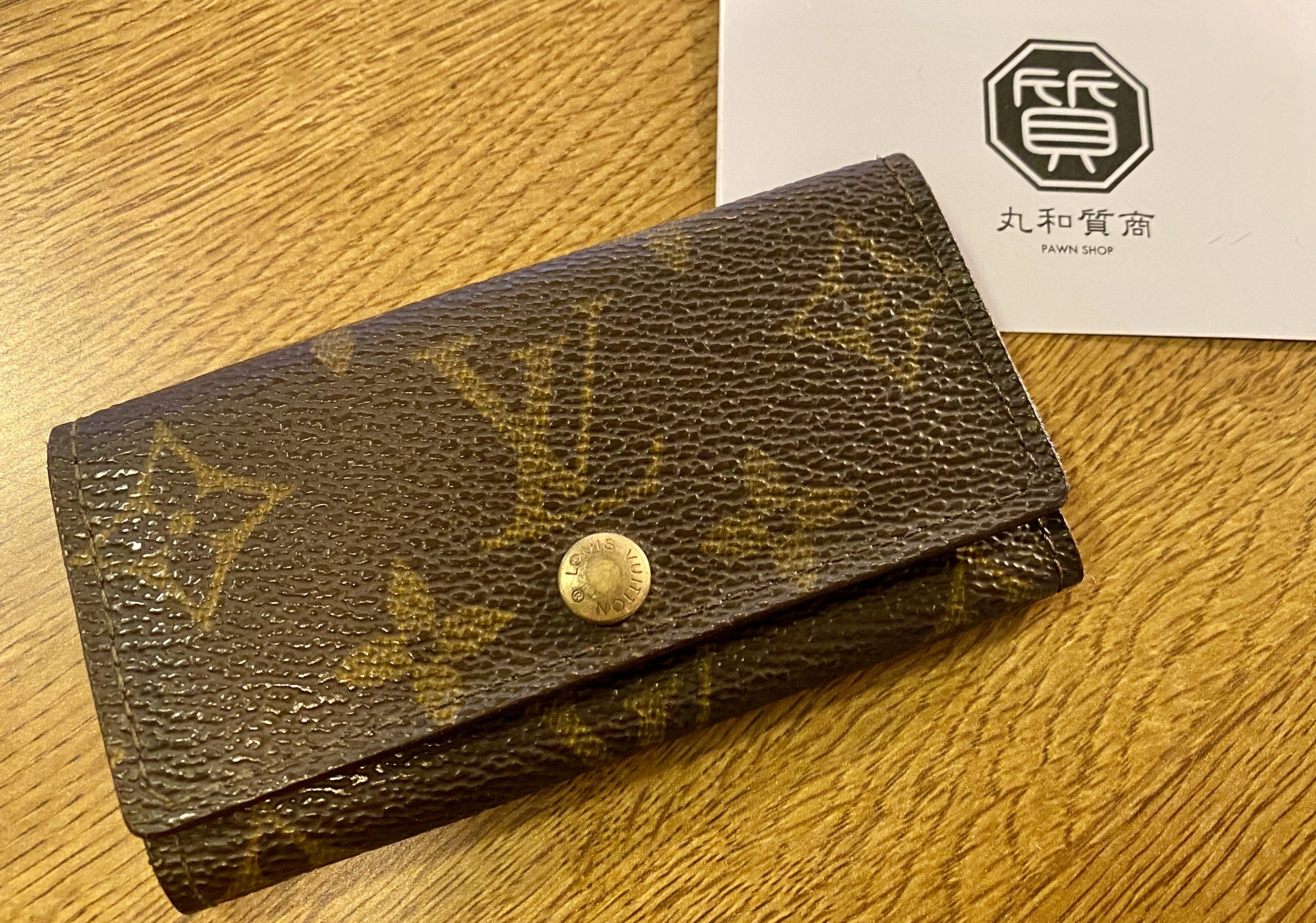 ルイヴィトン モノグラム ミュルティクレ4 フューシャ キーケース M62631をお買取させていただきました。