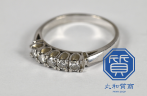 プラチナ(Pt850)イニシャル入りのダイヤモンドリング,指輪をお買取させていただきました。