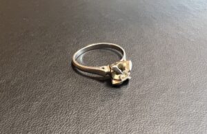 小さいダイヤモンド付きリング,指輪 プラチナ(Pt900)をお買取！価格の相場は？