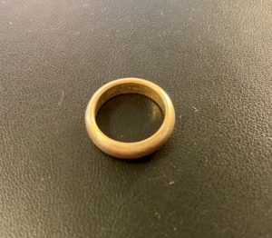 純金(K24,24金)イニシャル入り 甲丸の指輪,リングをお買取！価格の相場は？