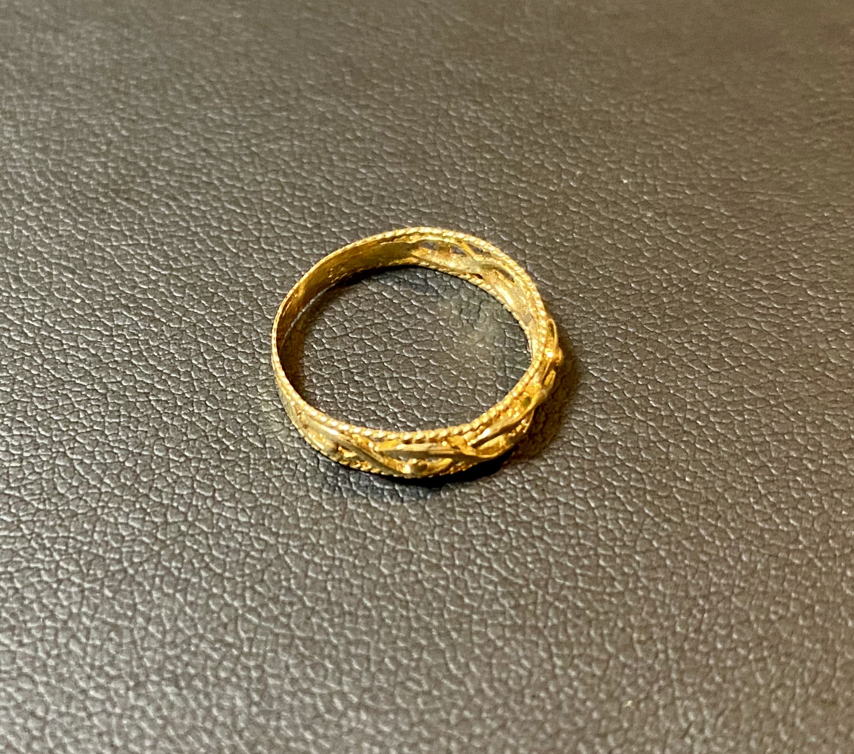 金(750刻印,K18)のリング,指輪をお買取！価格の相場は？