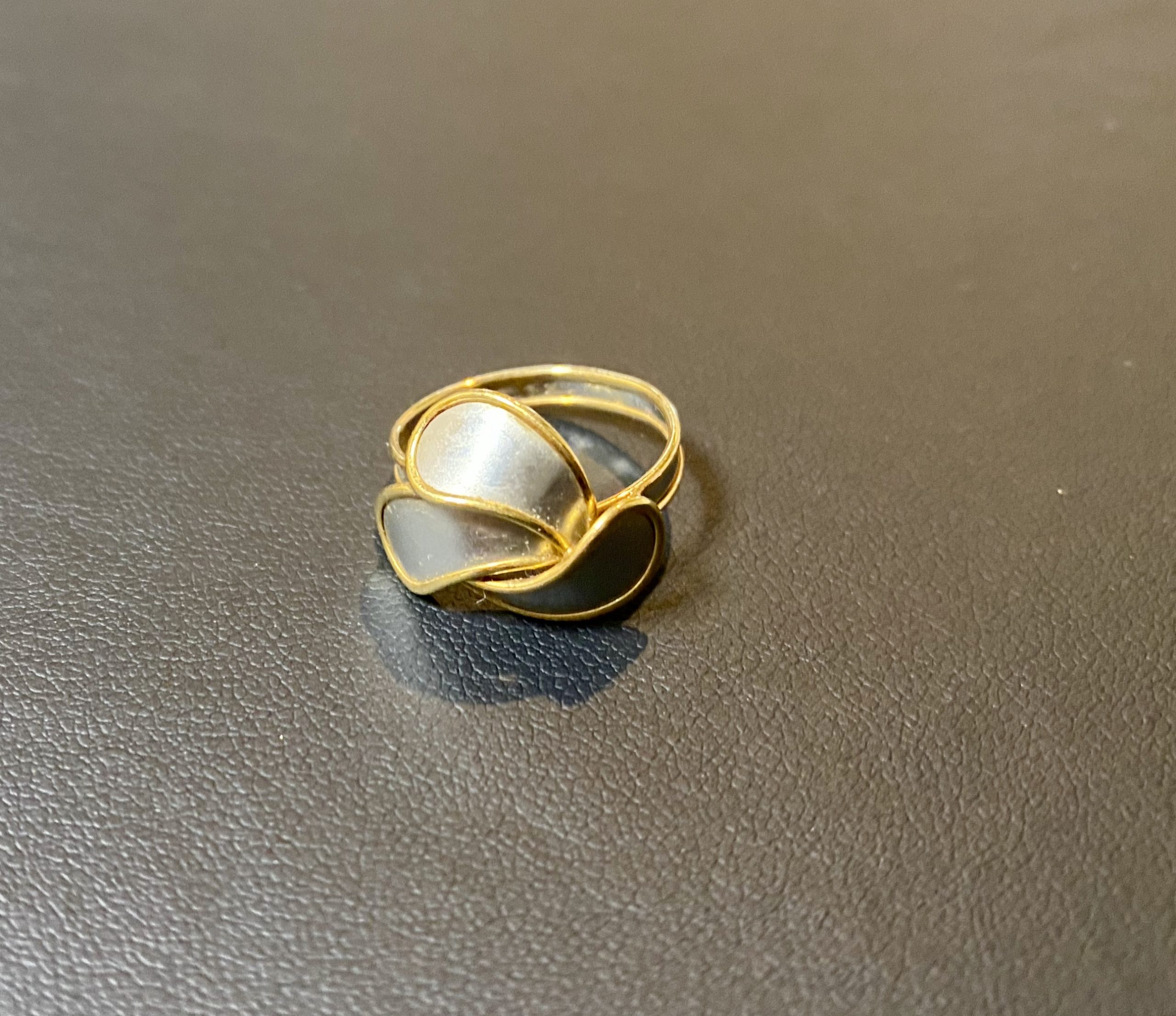 金/プラチナ(K18/Pt850)コンビの指輪,リングをお買取！価格の相場は？