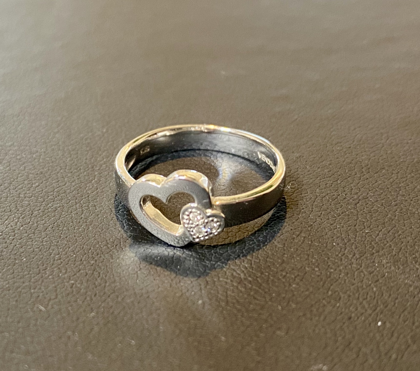 金(K18,18金)ヴァンドーム青山 ダイヤモンドリング,指輪をお買取させていただきました。