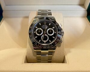 ロレックス デイトナ 116500LN 黒文字盤をお買取!価格の相場は?