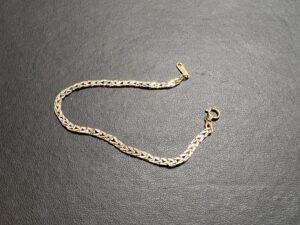 金/プラチナ(K18,Pt850)コンビブレスレットをお買取！価格の相場は？