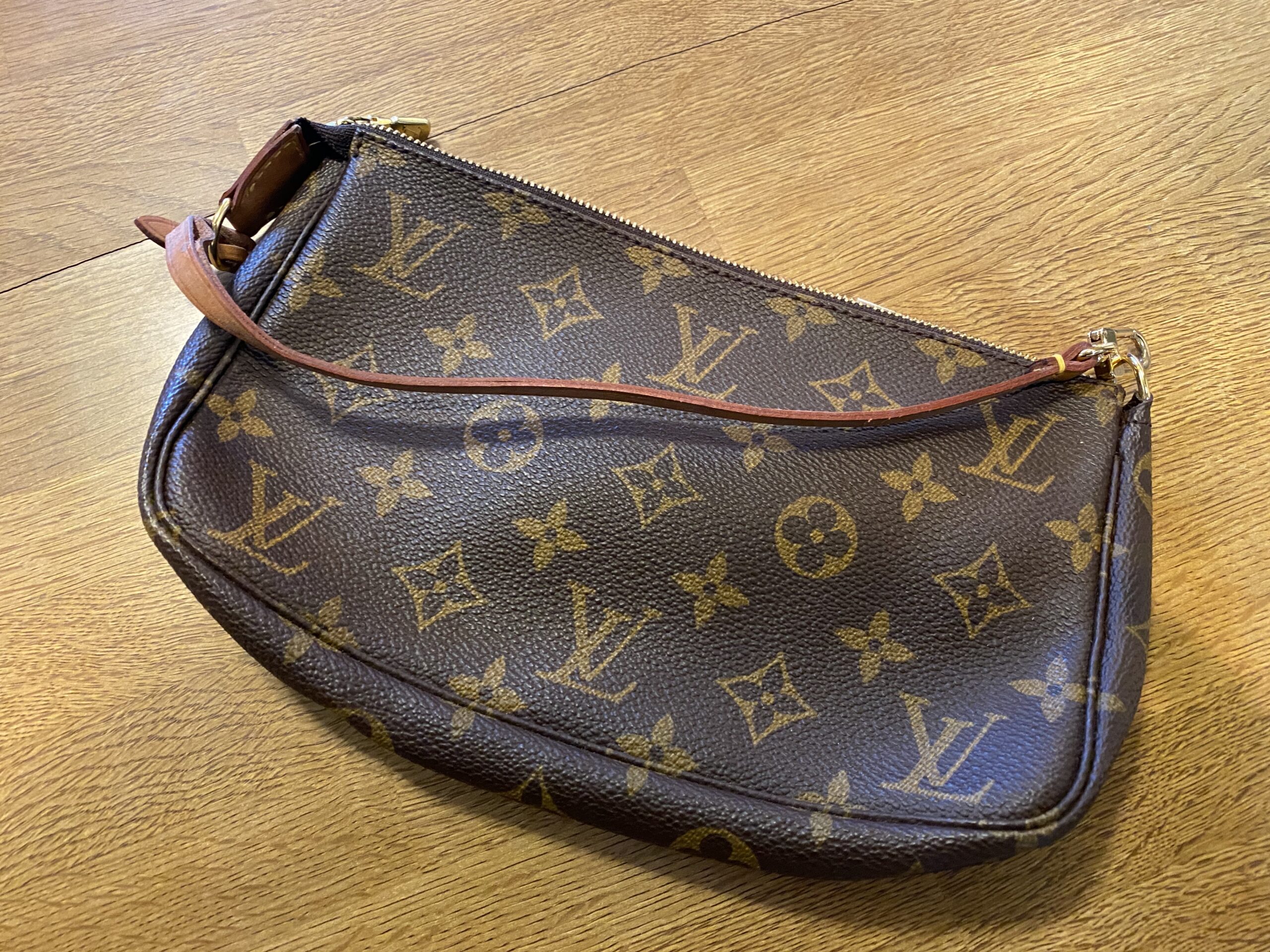 SALE／63%OFF】 LOUIS VUITTON ルイ ヴィトン モノグラム ポシェット 