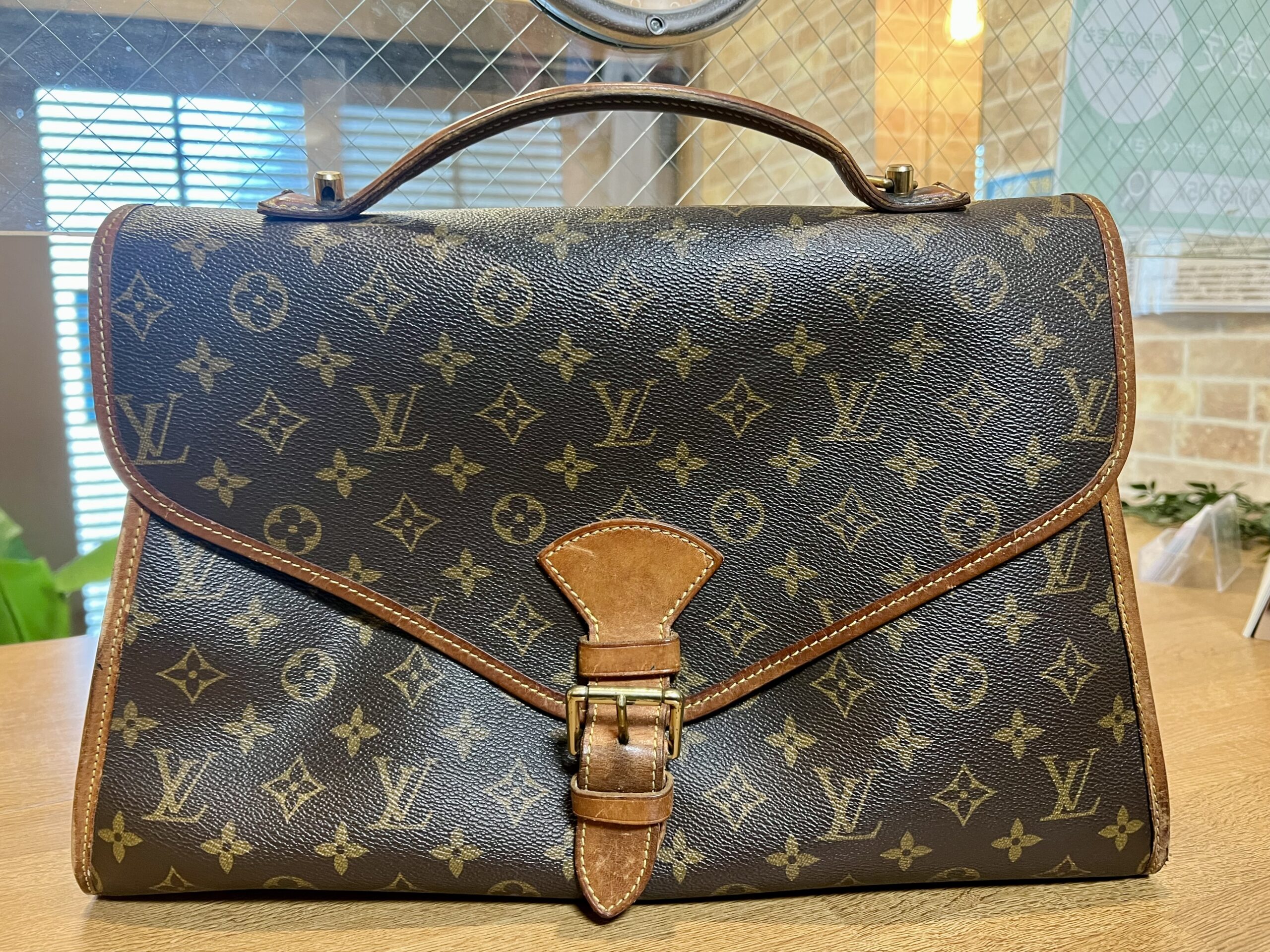 ルイヴィトン LV LOUIS VUITTON ソルボンヌ エピ - メンズ