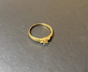 ダイヤモンドの指輪,リング 金(K18,18金)をお買取！価格の相場は？