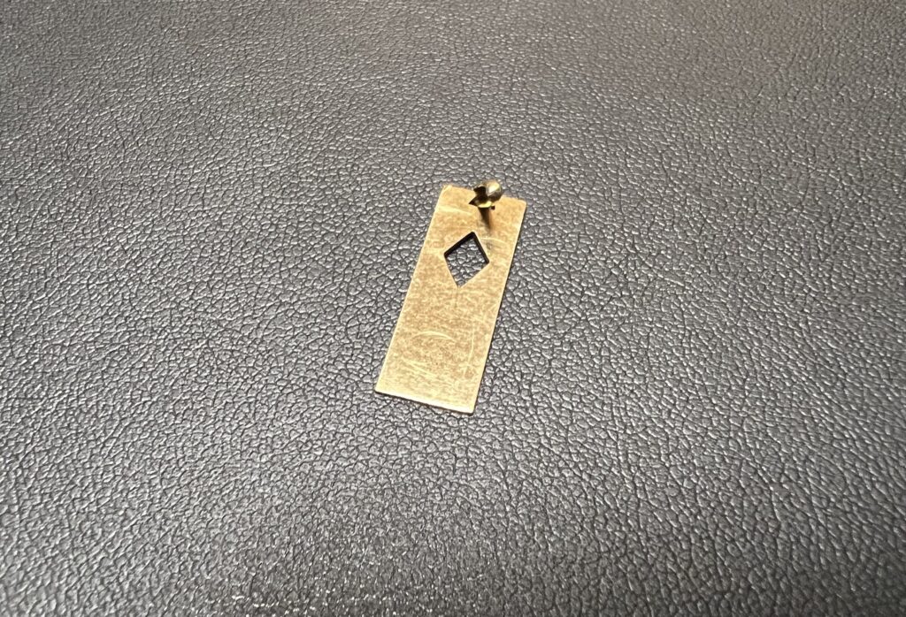 金(K18,18金)ペンダントトップ 長方形、菱形デザイン