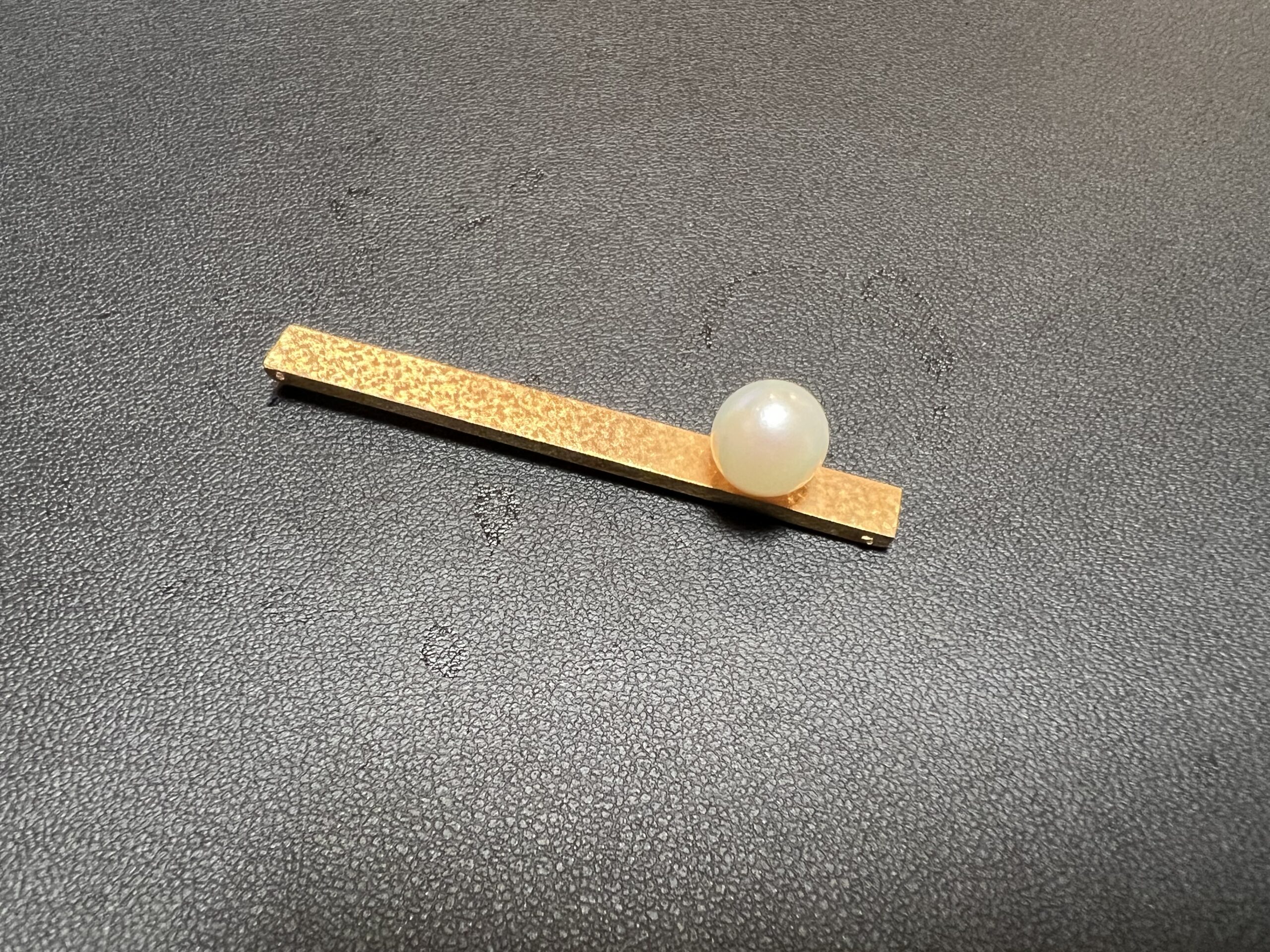 ネクタイピン 金(K18,18金) パール付きをお買取！価格相場は