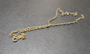 金(K18/750) 切れたネックレスをお買取!価格の相場は?