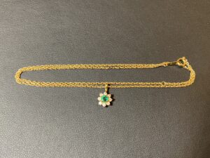 エメラルドネックレス 金(K18,18K)をお買取!価格の相場は?