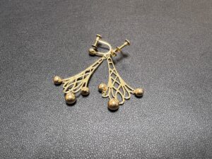 金イヤリング(18金,K18)をお買取を買取！価格の相場は