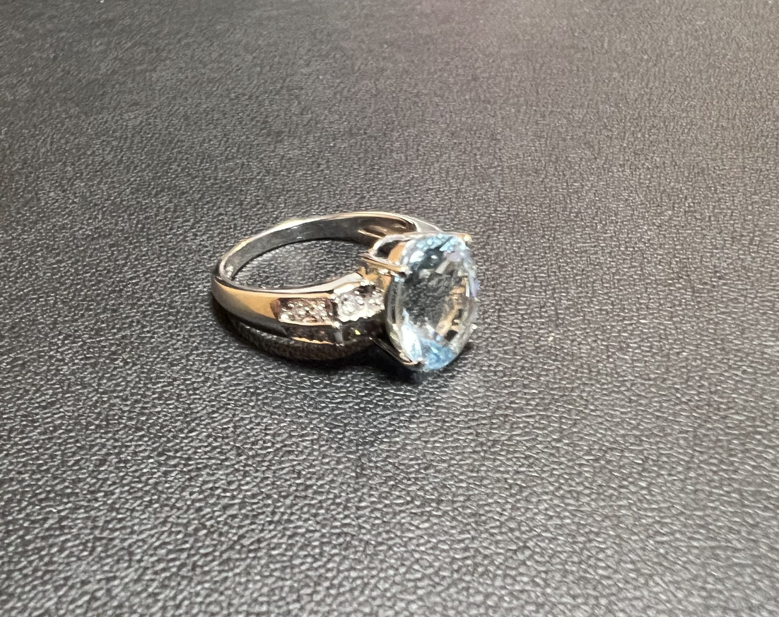 アクアマリンリング,指輪 プラチナ(Pt900)をお買取！価格相場は？