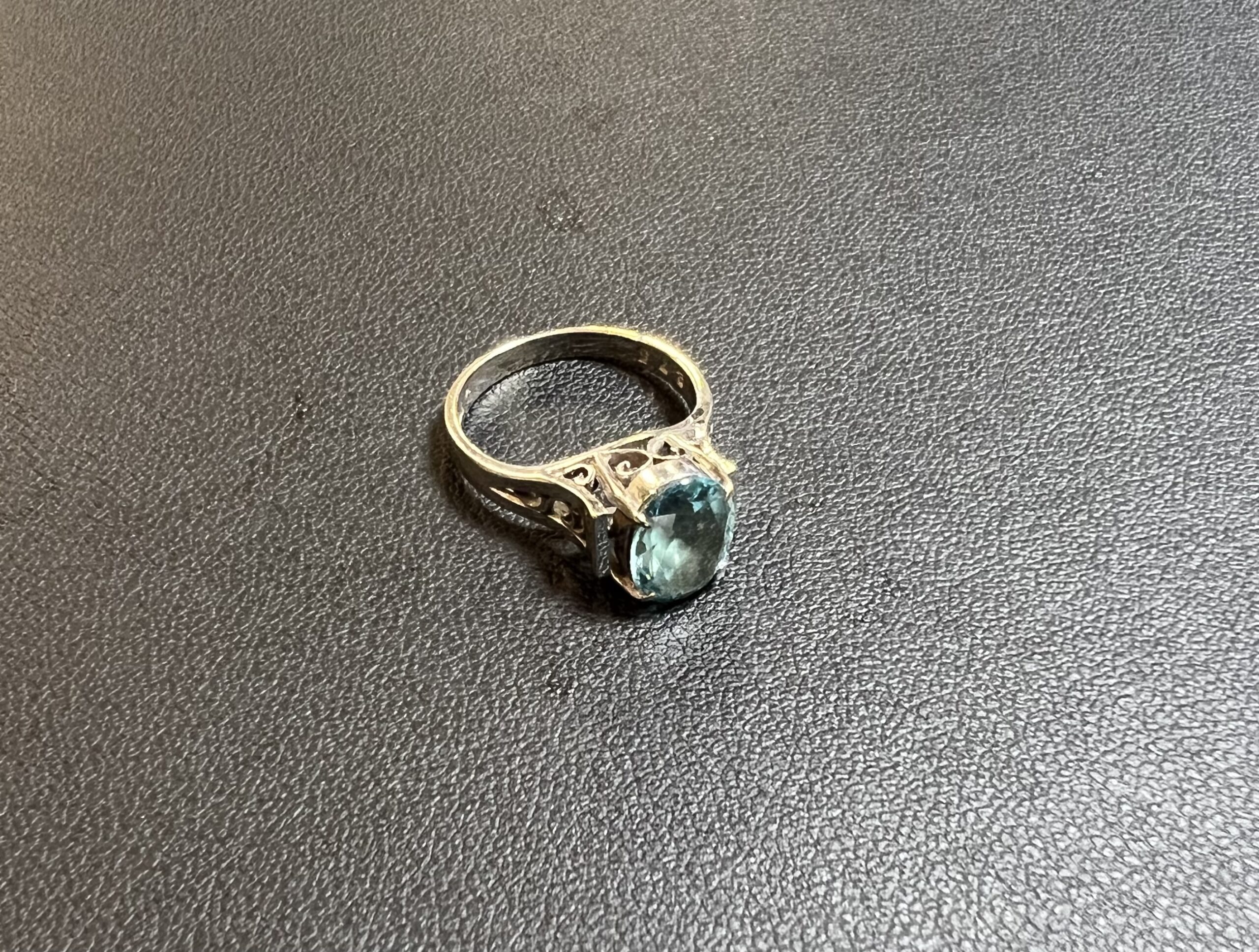 アクアマリンリング,指輪 プラチナ(Pt850)をお買取！価格相場は？