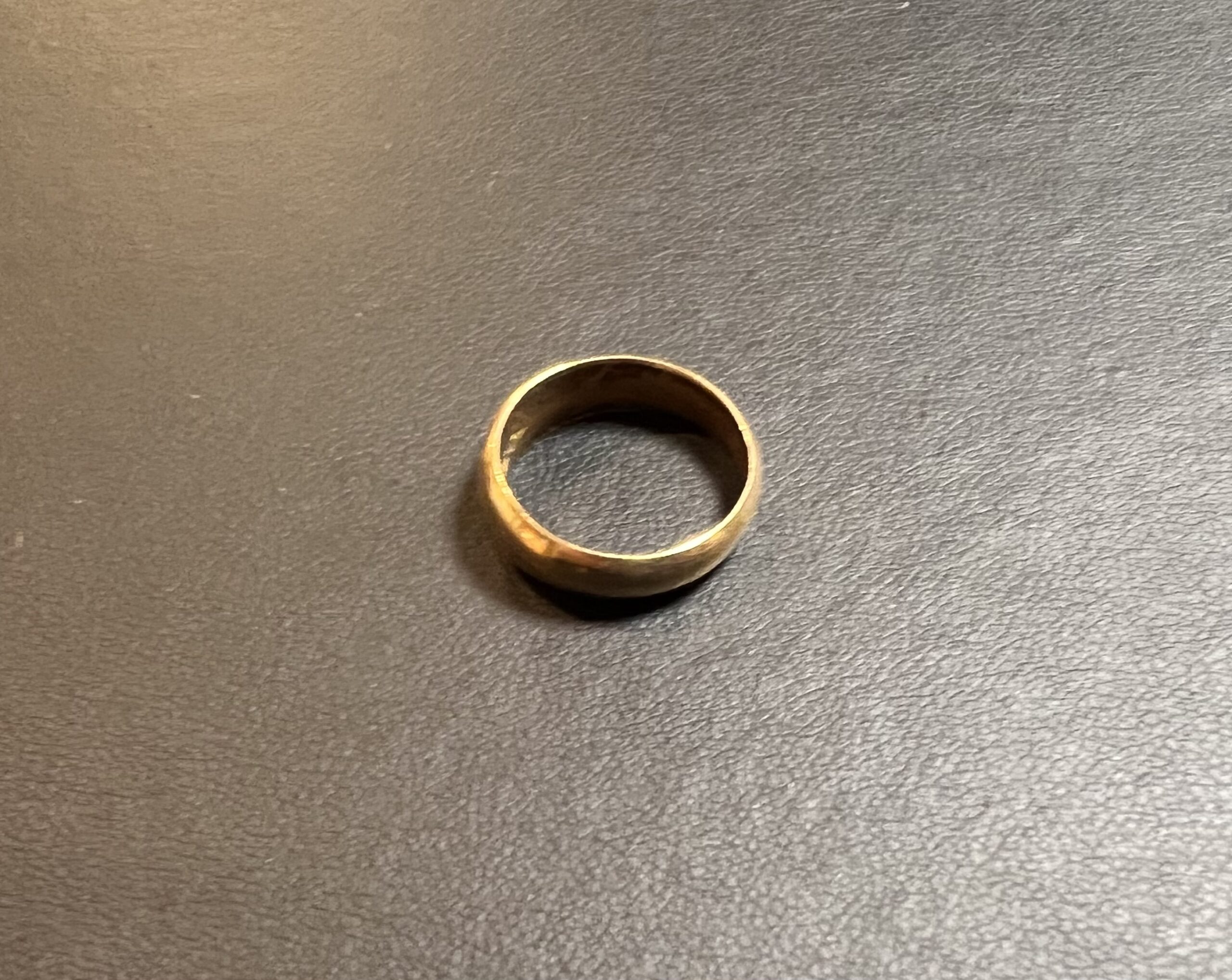 刻印入りK18結婚指輪をお買取！価格の相場は？