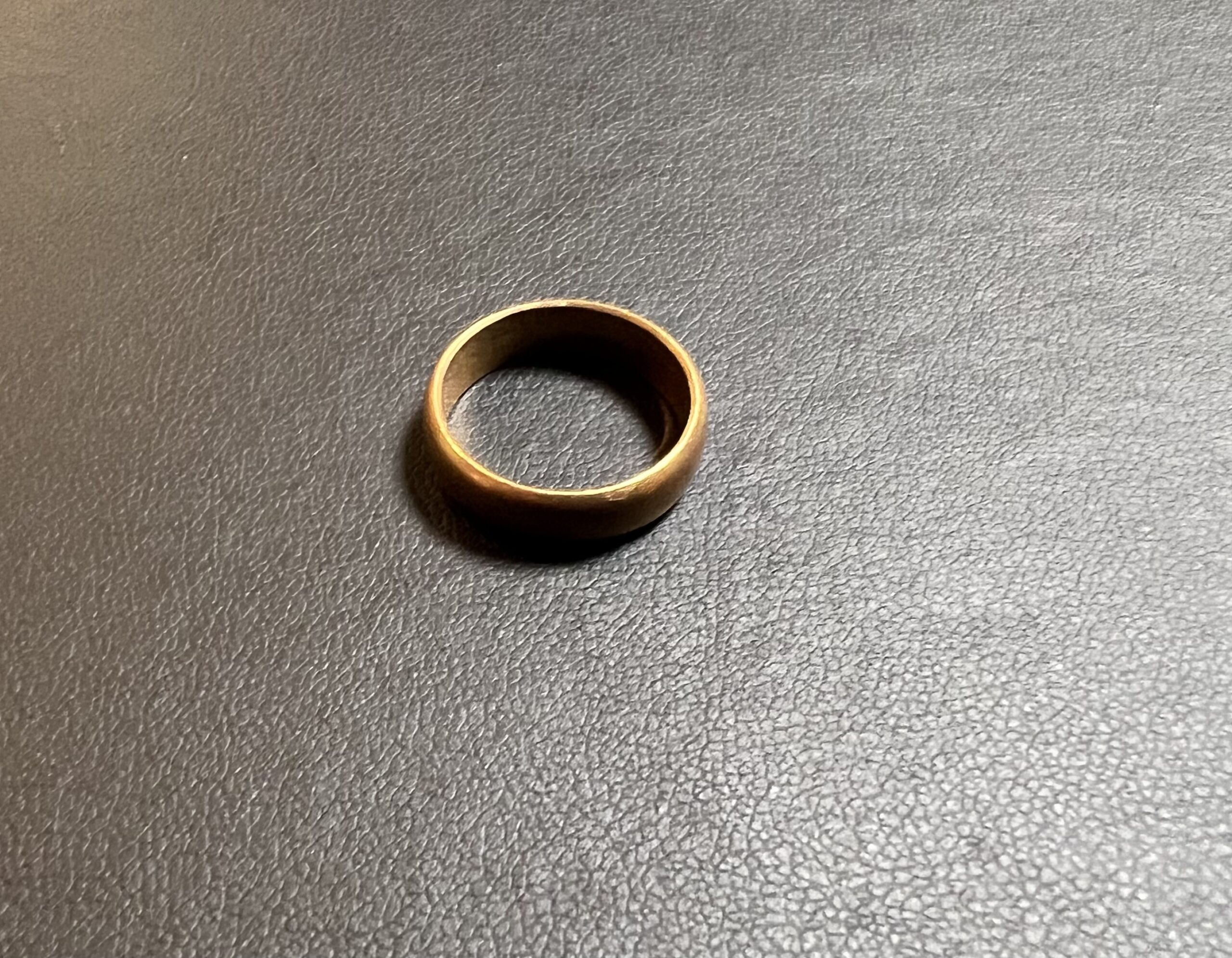 サイズ直ししたK18結婚指輪をお買取！価格の相場は？
